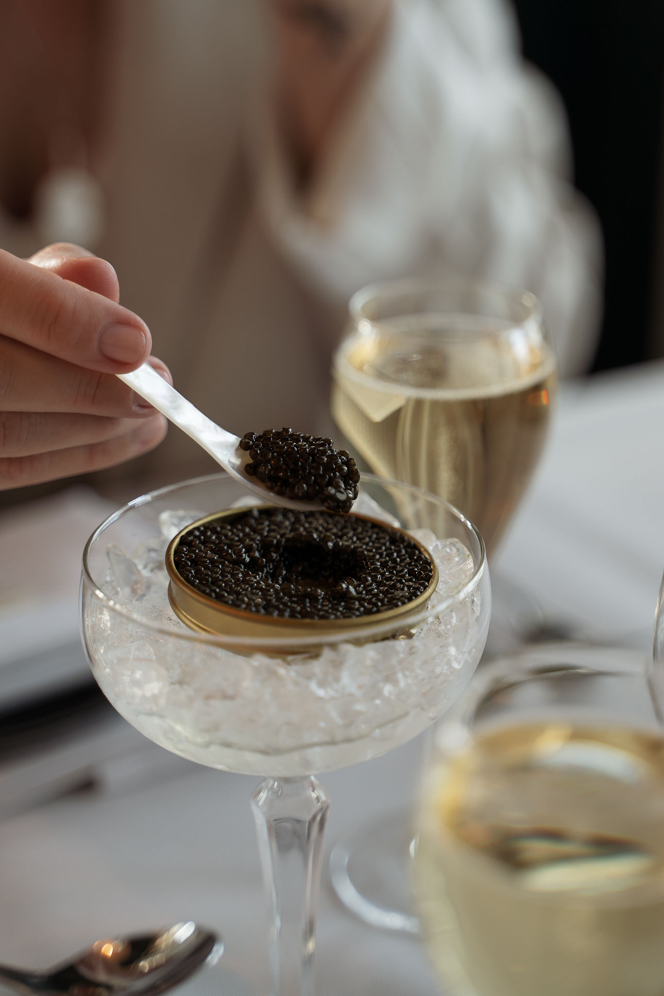 TL Champagne Kaviar